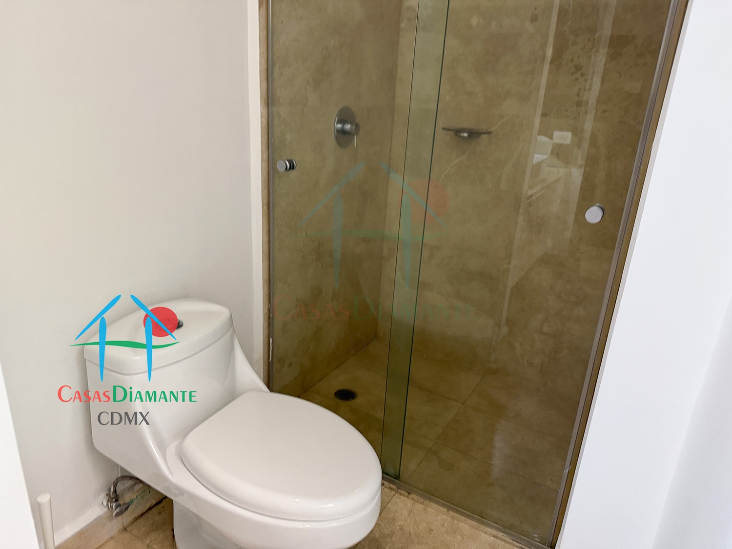 Polanco Tres Picos Rojo - Baño completo 2